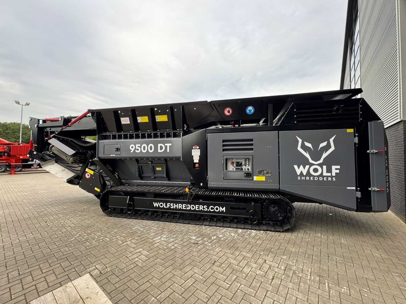 Process Equipment: Shredding MSW with Wolf 9500