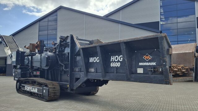 Morbark 6600XT black edition horizontal grinder from 2018 for sale